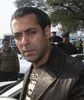Salman_arrives_at_the_airport_in_Chandigarh_January_5,_2009.jpg